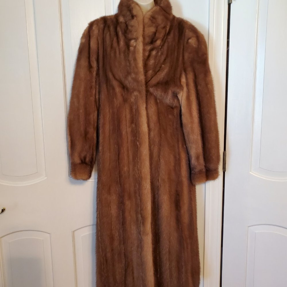 Like New Full Length Mink Coat Size Small